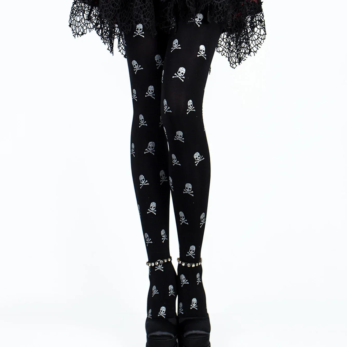 Emo Aesthetic Revival: Outfits & Style Guide | AltBrat