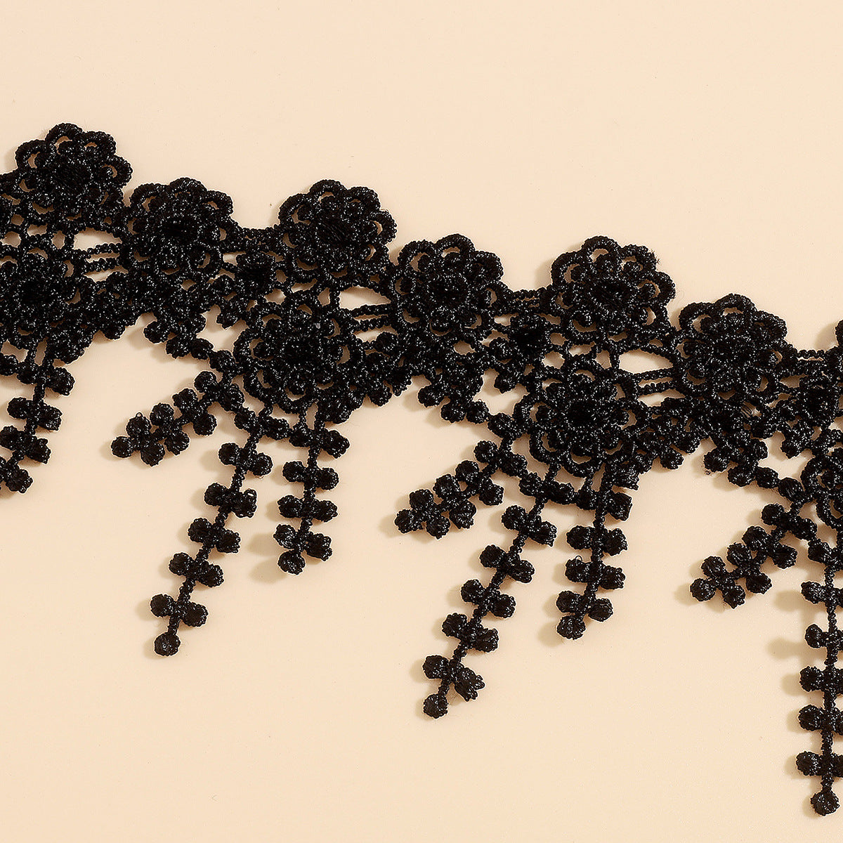 Minimalist Charm Necklace - Necklaces & Chokers detail view 6 | Cute Splikes