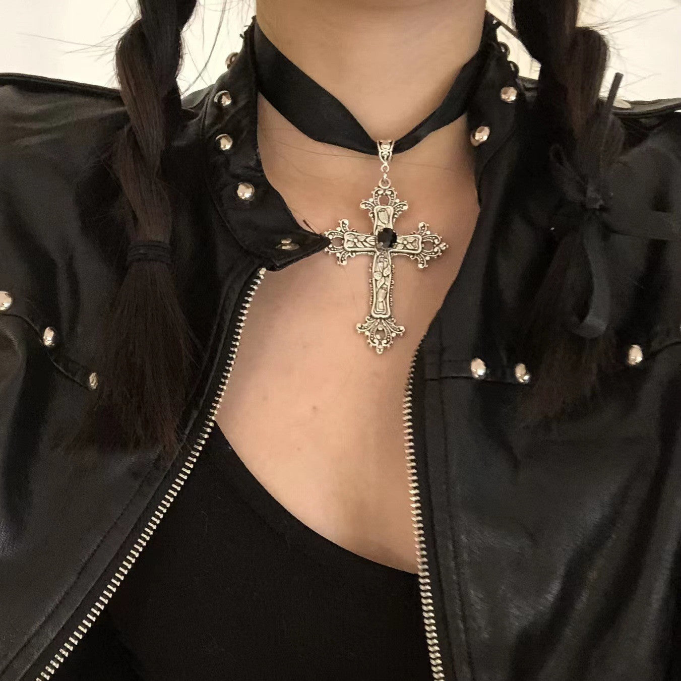 Cross Ribbon Necklace - Necklaces & Chokers for Jirai Kei, gothic & kawaii style | Cute Splikes