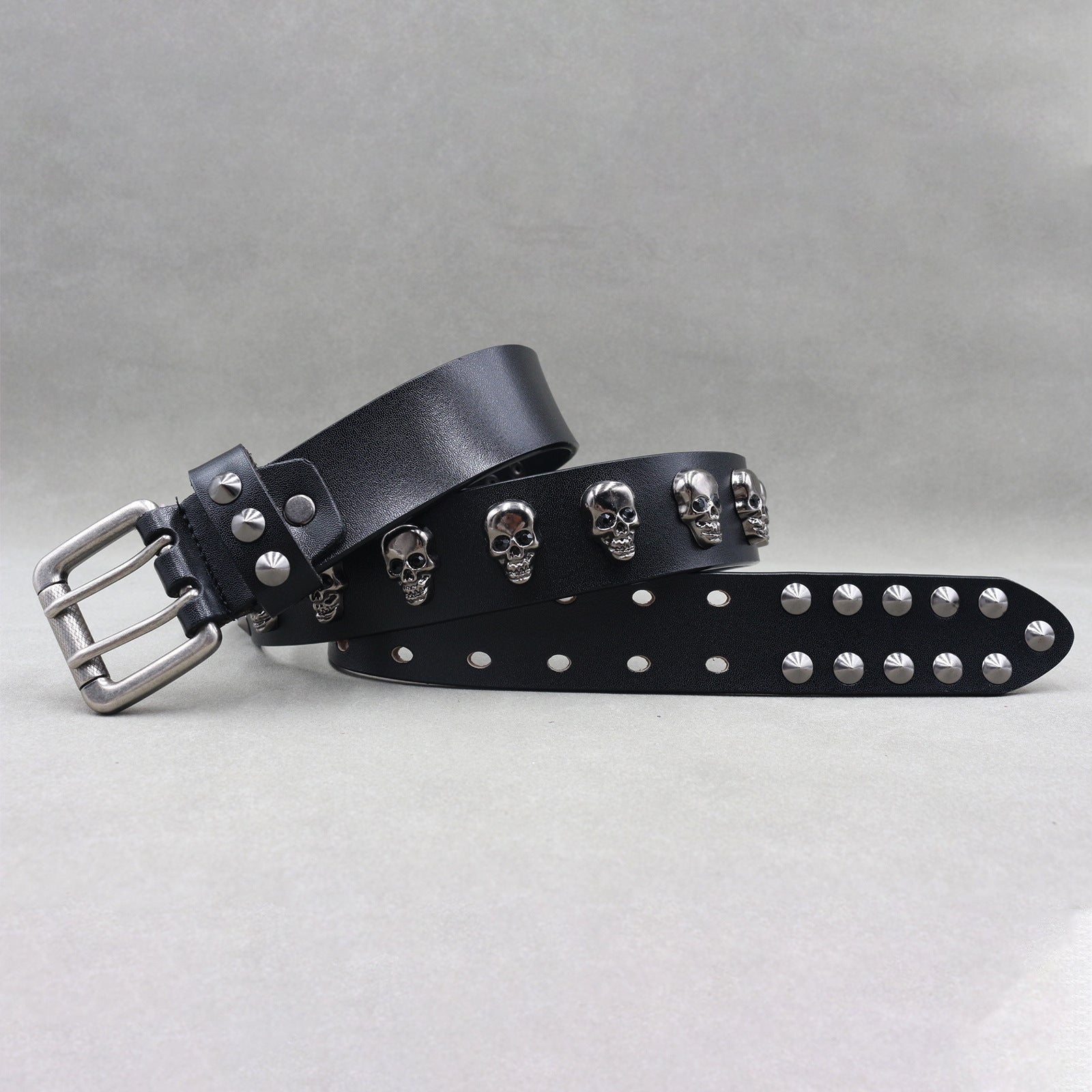 Skull Studded Belt - Belts detail view 5 | Cute Splikes