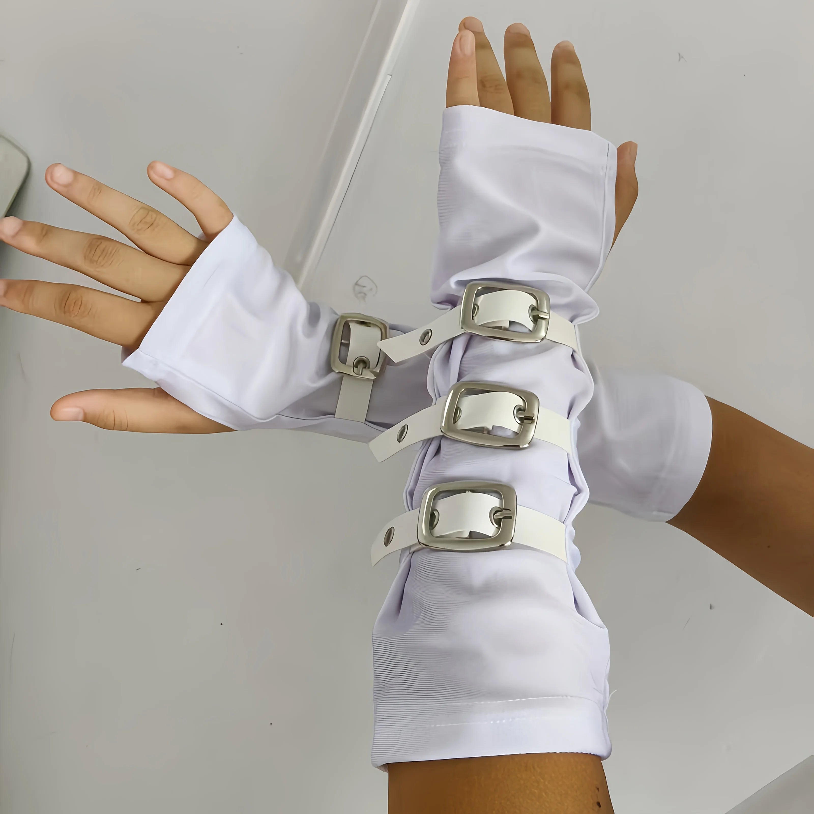 Metal Buckle Arm Sleeves - Gloves & Arm Warmers detail view 2 | Cute Splikes