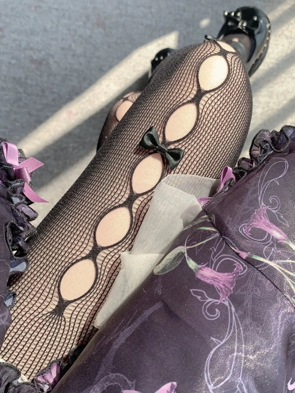 Bow Cut-Out Fishnet Tights