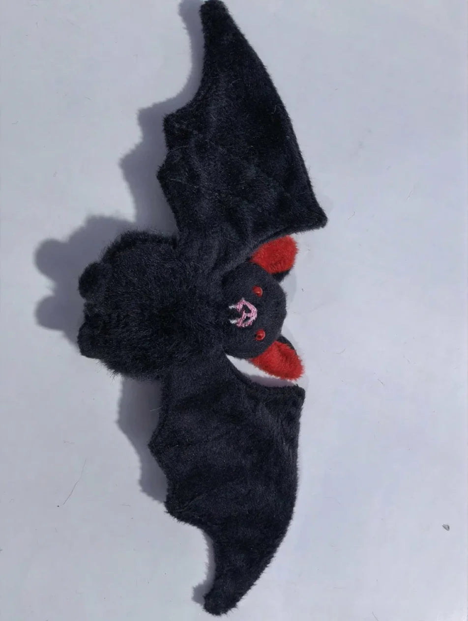 Plush Bat Keychain - Keychains & Charms detail view 6 | Cute Splikes