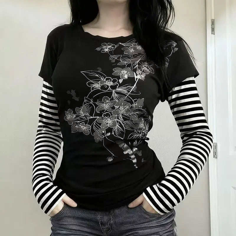 Striped Patchwork Punk T-Shirt - Tops & Dresses for Jirai Kei, gothic & kawaii style | Cute Splikes