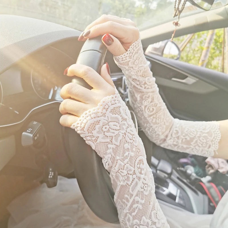 Long Lace Fingerless Gloves - Gloves & Arm Warmers detail view 6 | Cute Splikes