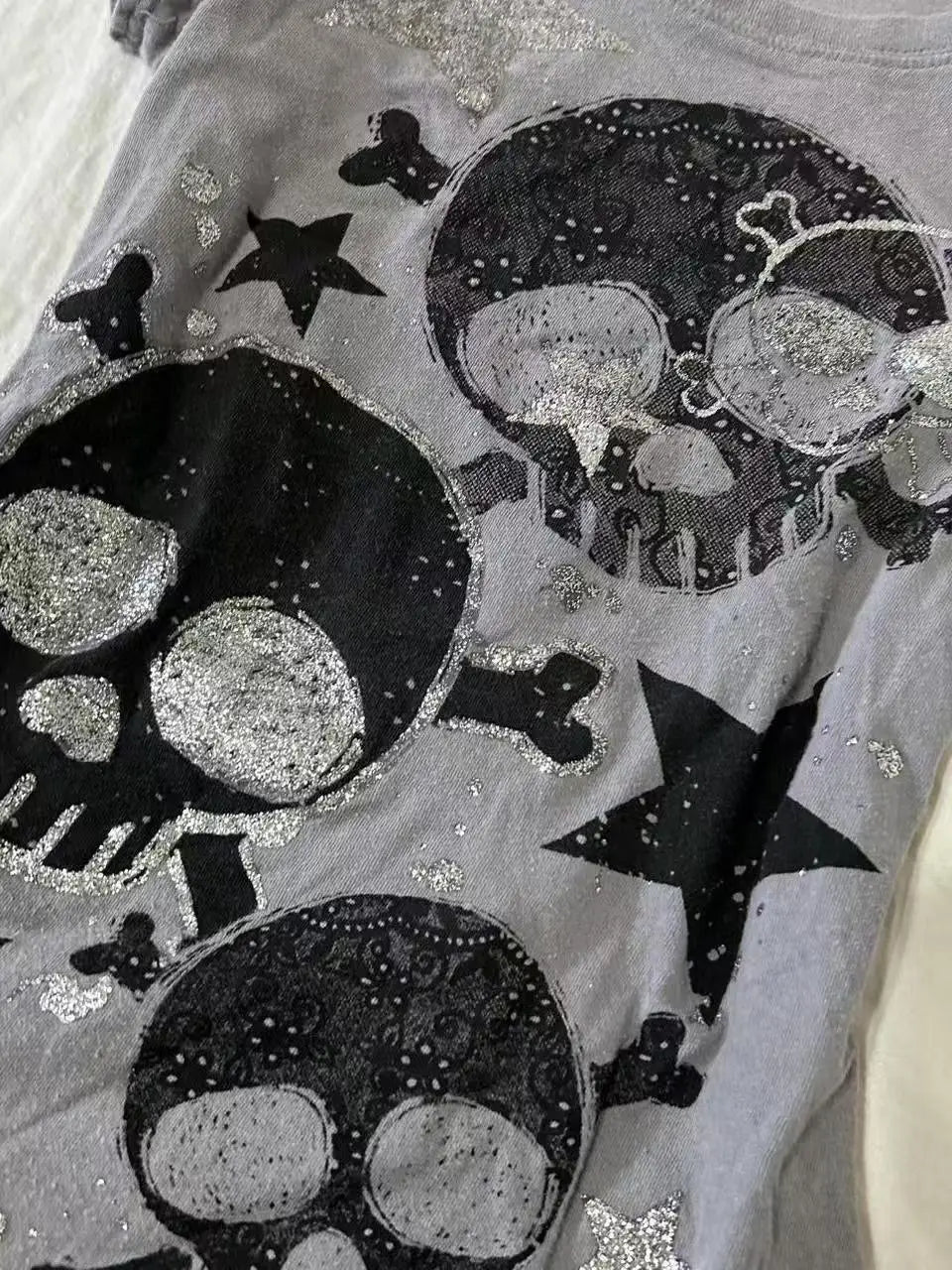 Star Skull Graphic Tee - Tops & Dresses detail view 2 | Cute Splikes