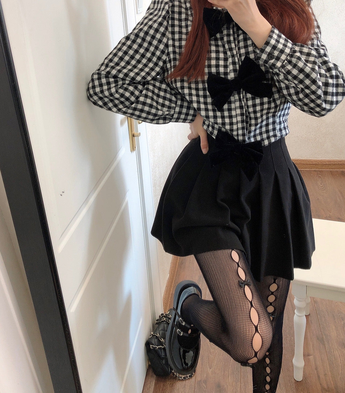 Red Fishnet Bow Stockings - Tights & Stockings for Jirai Kei, gothic & kawaii style | Cute Splikes