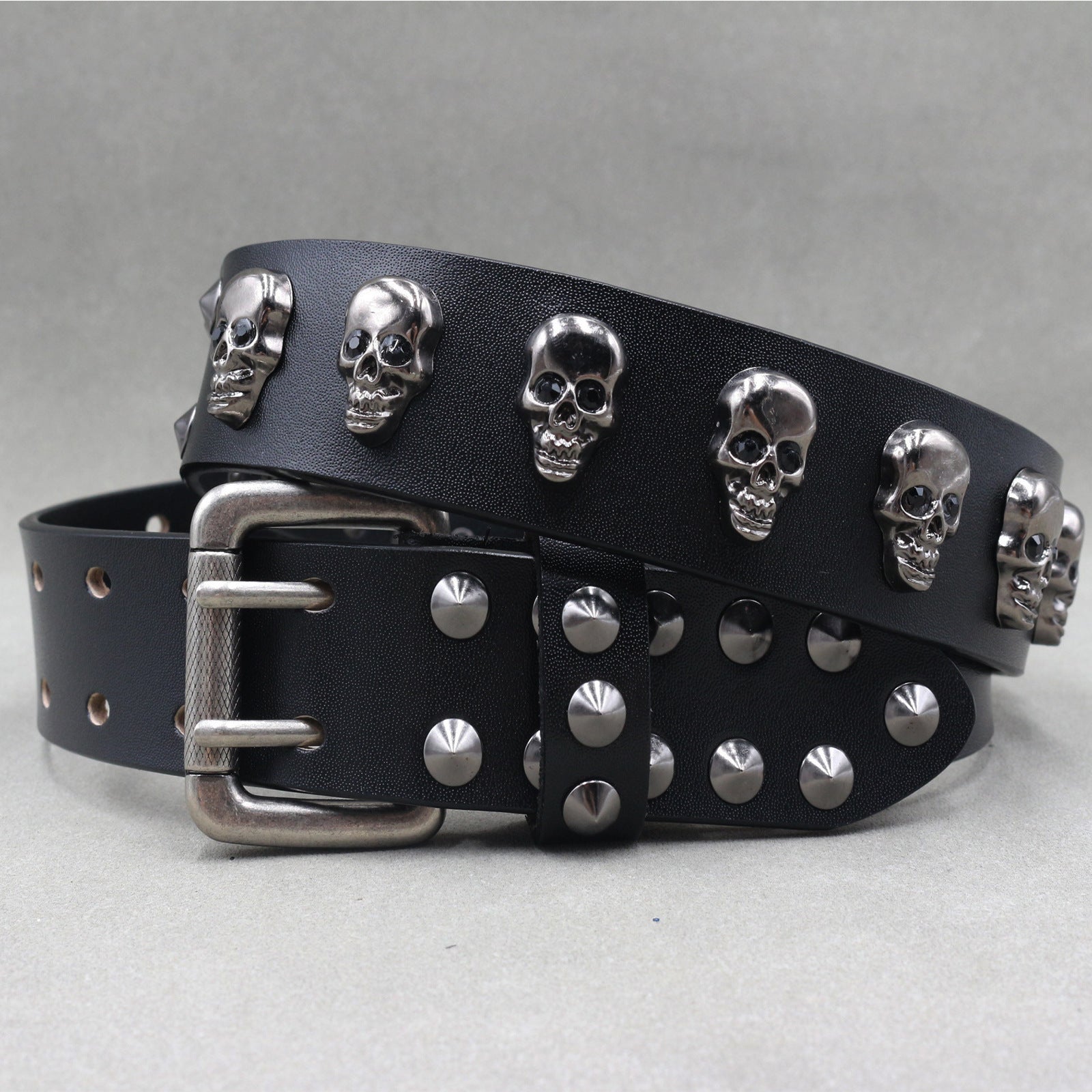 Skull Studded Belt - Belts detail view 4 | Cute Splikes