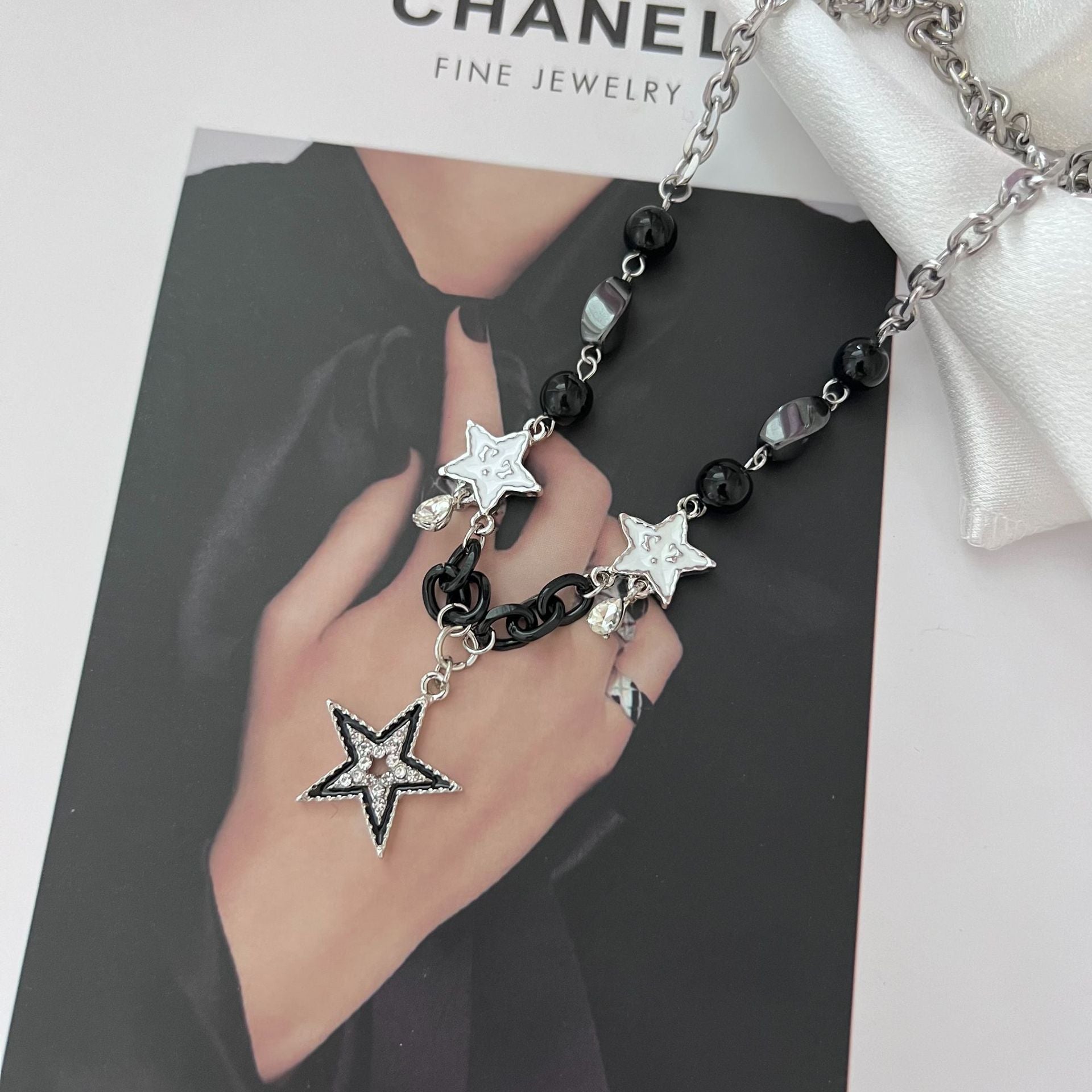 Beaded Star Necklace - Necklaces & Chokers detail view 10 | Cute Splikes